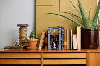 10367 Balrog Book Nook