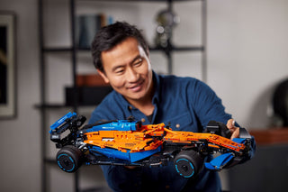42141 McLaren Formula 1 Race Car